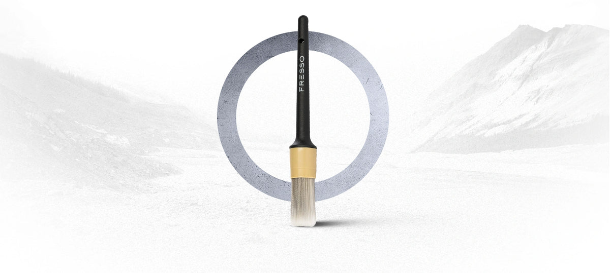 Fresso Detailing Brush No.16 30 mm při šetrném čištění detailů automobilu