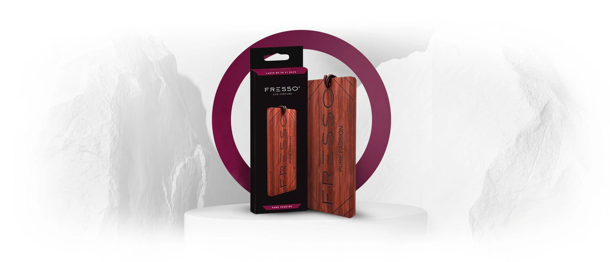 Fresso Pure Passion dřevěná vonná visačka v automobilu